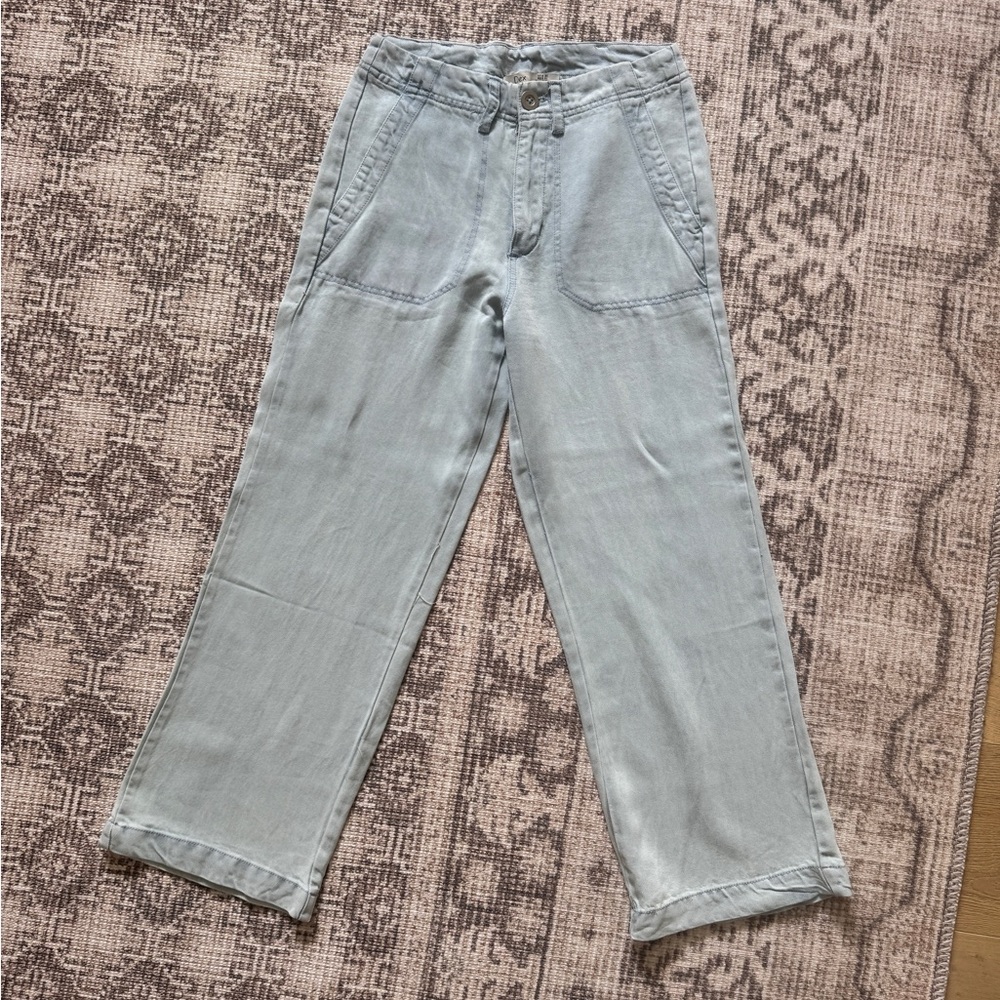 Soft cropped denim jeans